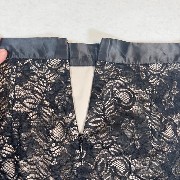 French Connection A-Line Micro-Mini Skirt Lace Woman 6 Black Lace Beige Lining - Picture 11 of 14